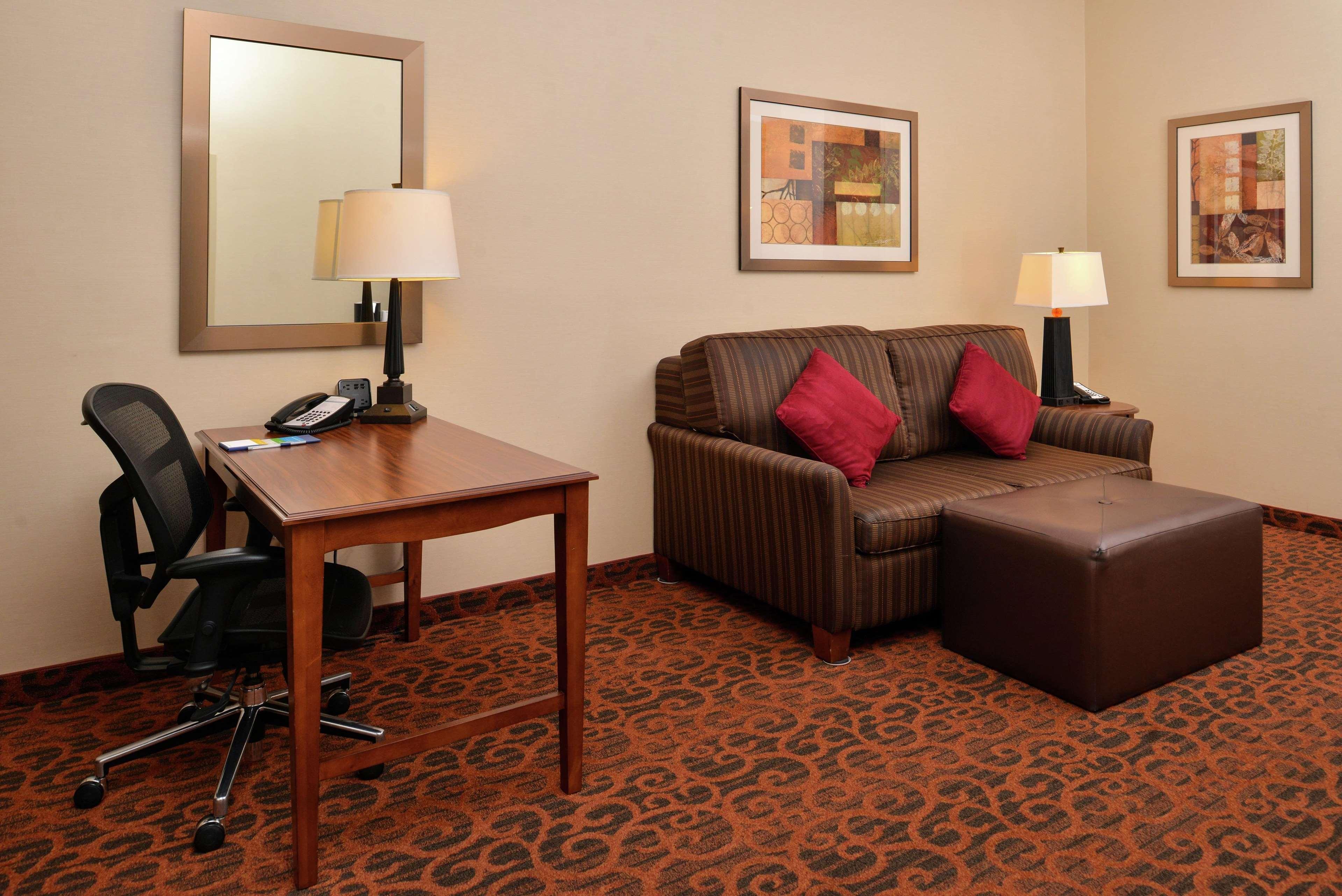 Hampton Inn Idaho Falls / Airport Екстериор снимка