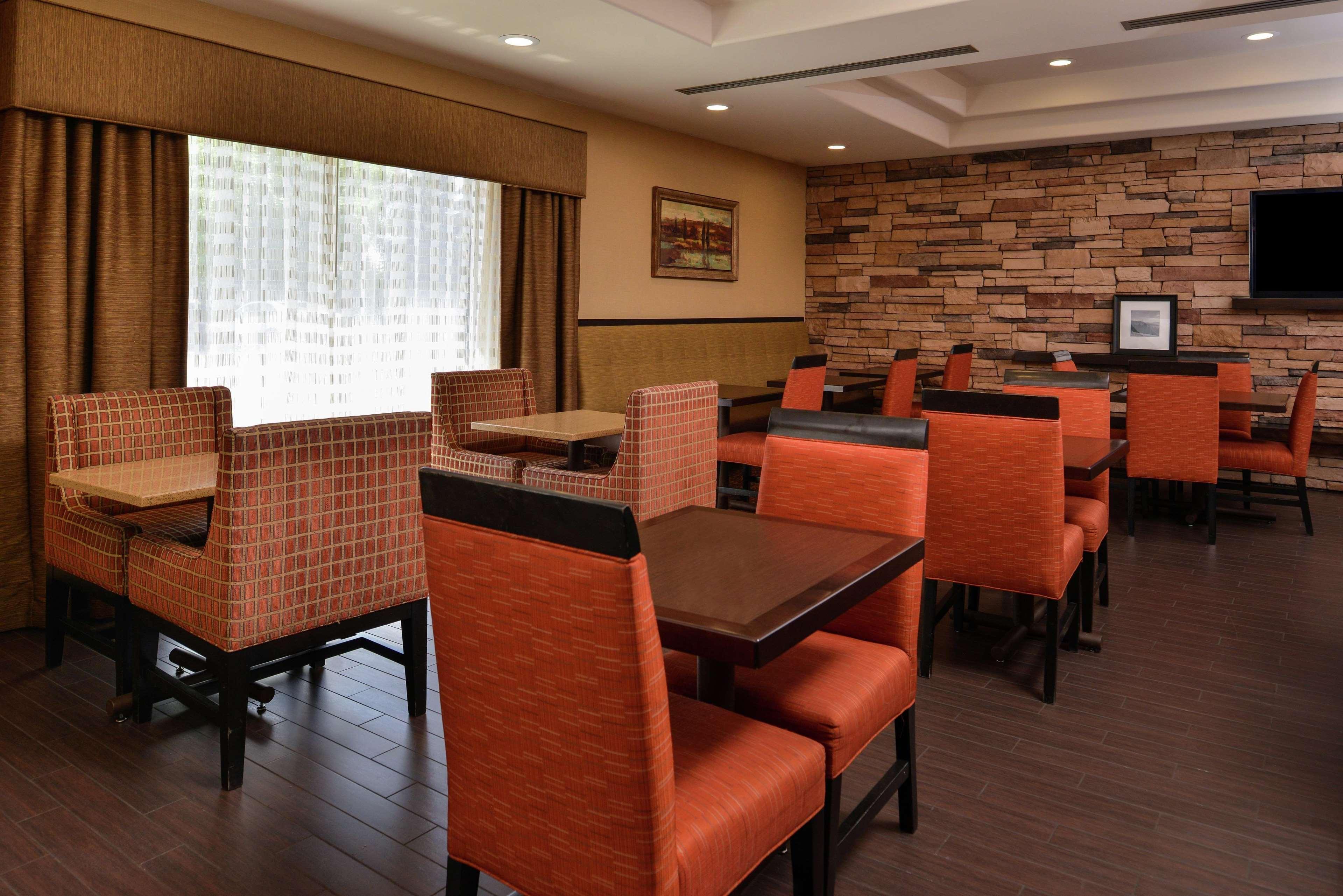 Hampton Inn Idaho Falls / Airport Екстериор снимка