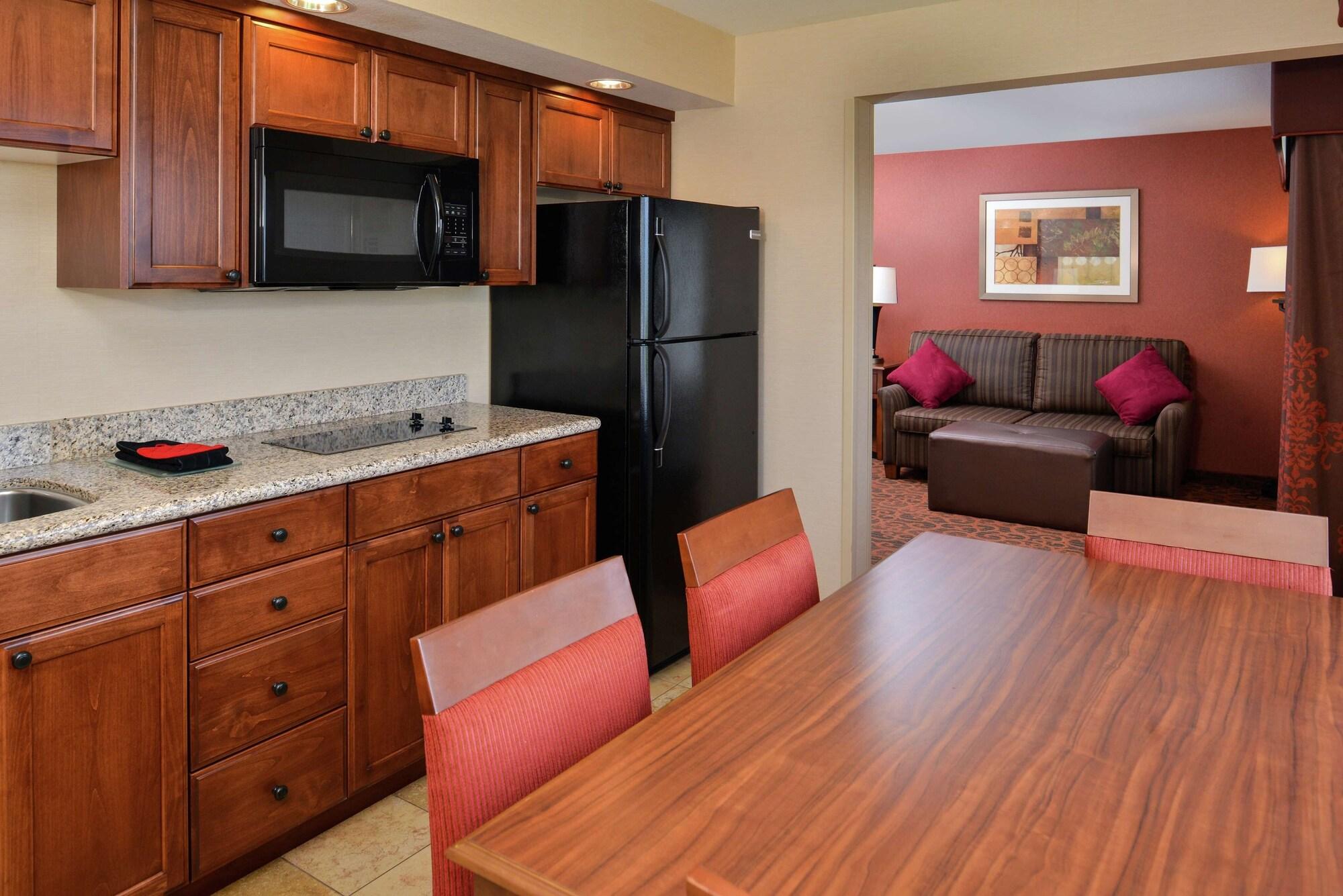 Hampton Inn Idaho Falls / Airport Екстериор снимка