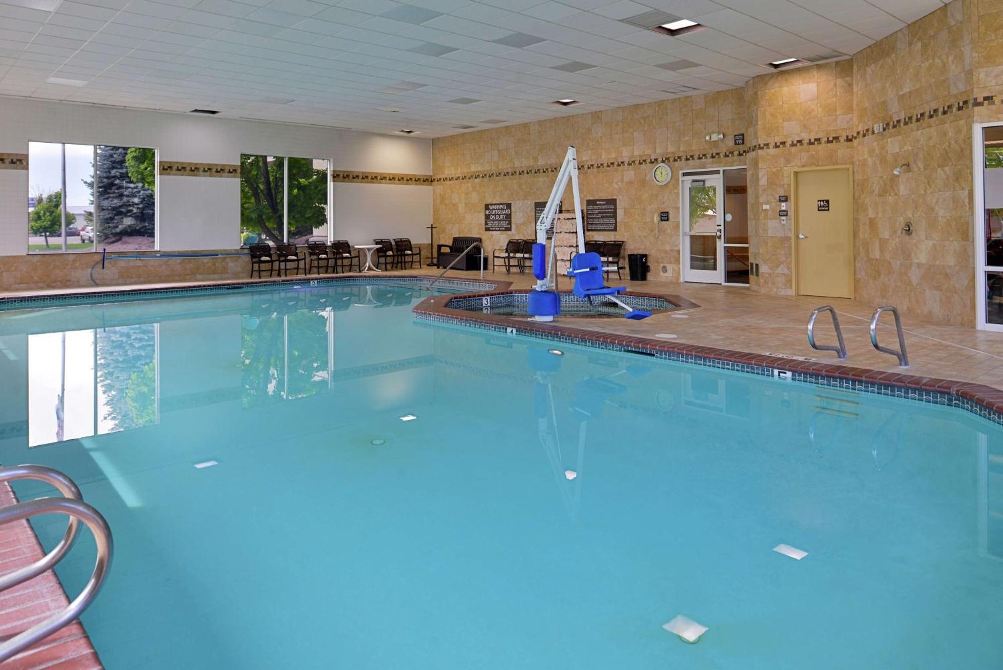 Hampton Inn Idaho Falls / Airport Екстериор снимка