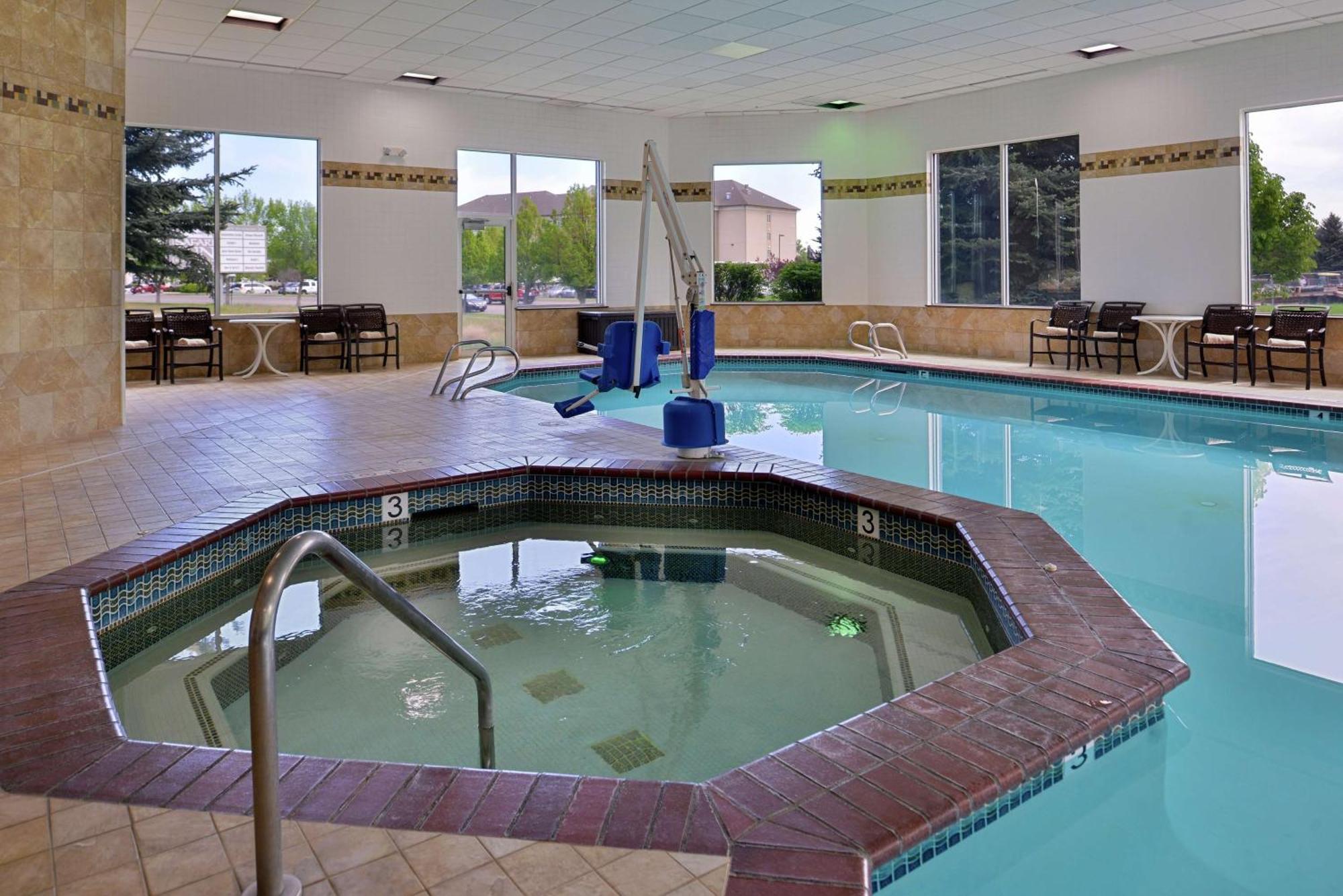 Hampton Inn Idaho Falls / Airport Екстериор снимка